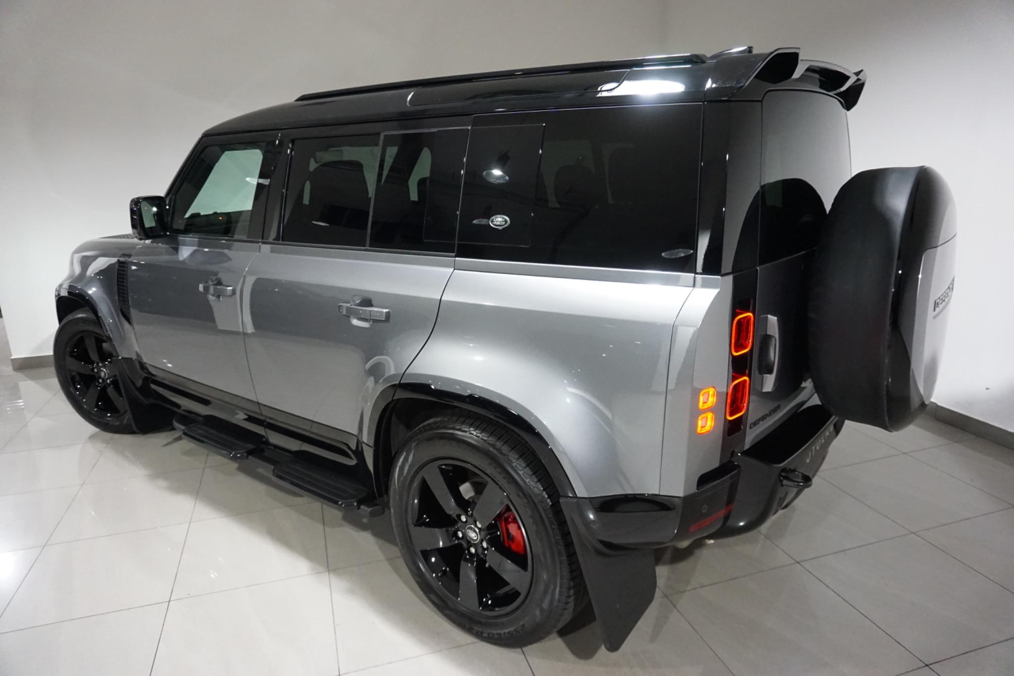 Land Rover Defender 110 3.0 D250 MHEV X-Dynamic HSE Auto 4WD Euro 6 (s/s) 5dr